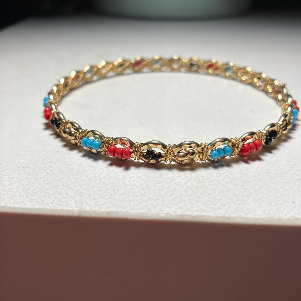 Bracelets - Picture 4 of 5